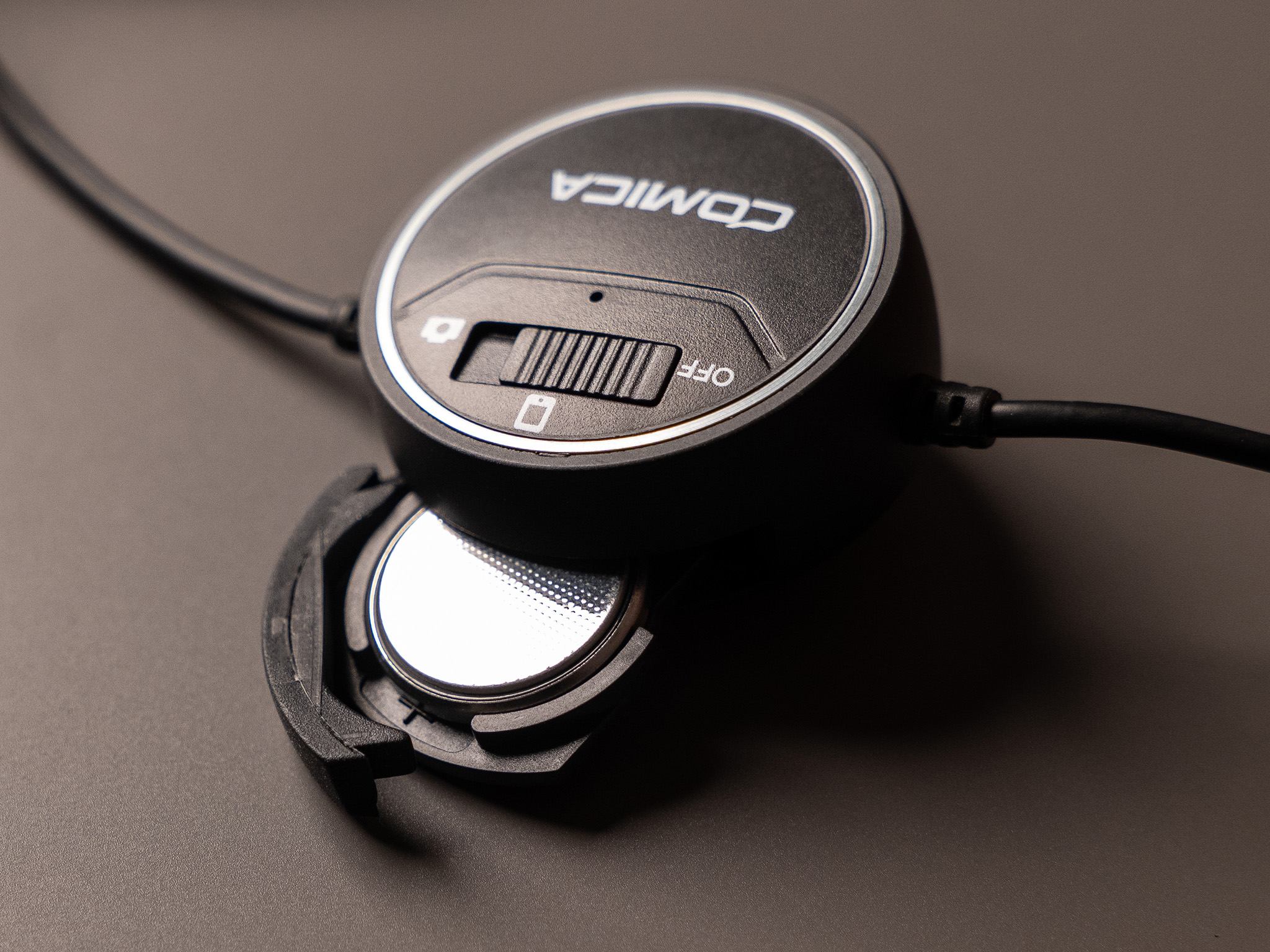 Bateriový prostor Comica Audio SIG.LAV V03