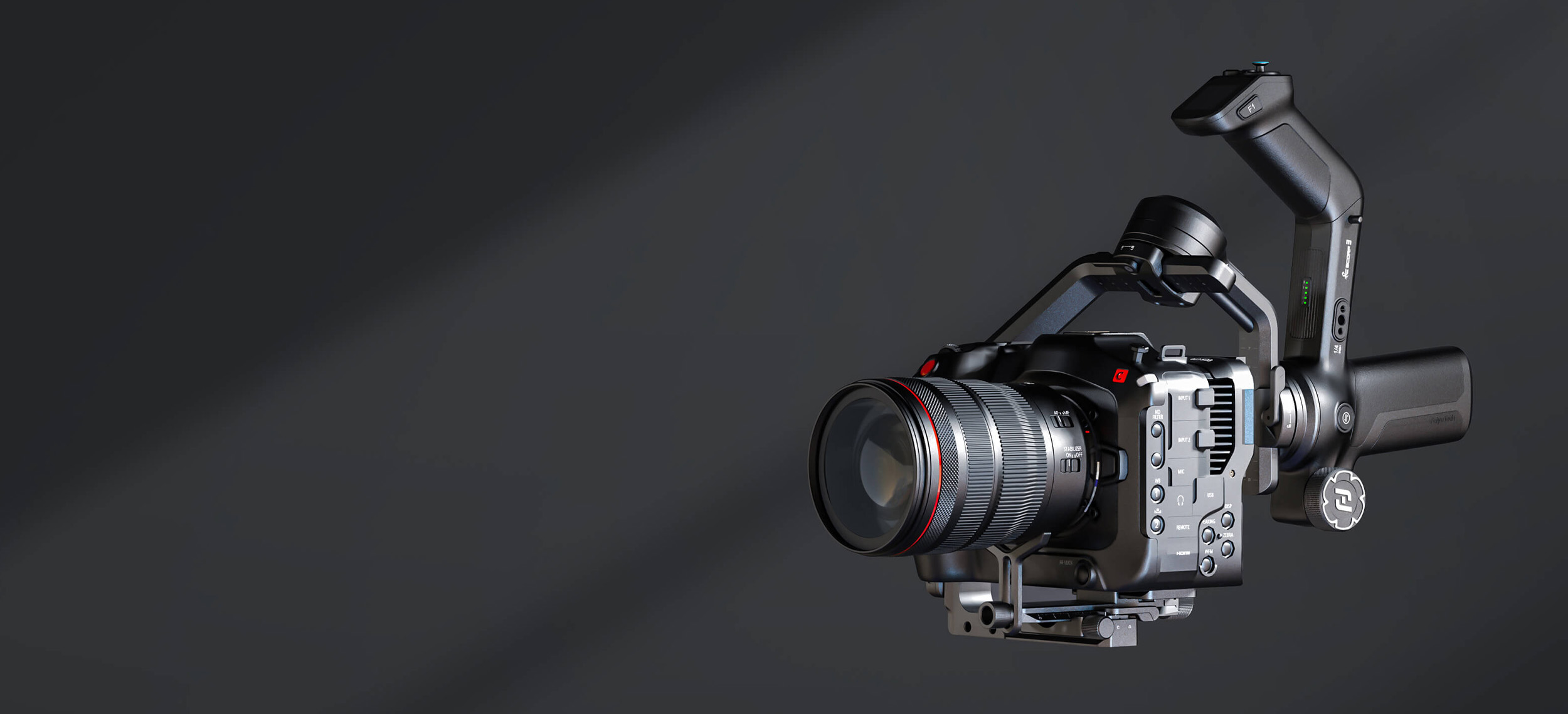 FeiyuTech SCORP 3 s profesionálním fotoaparátem na tmavém pozadí