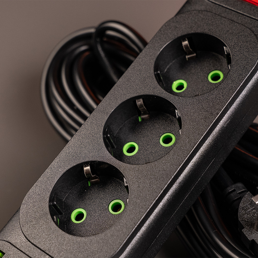 eu-2500w-prodluzovaci-privod-1m-pp-3