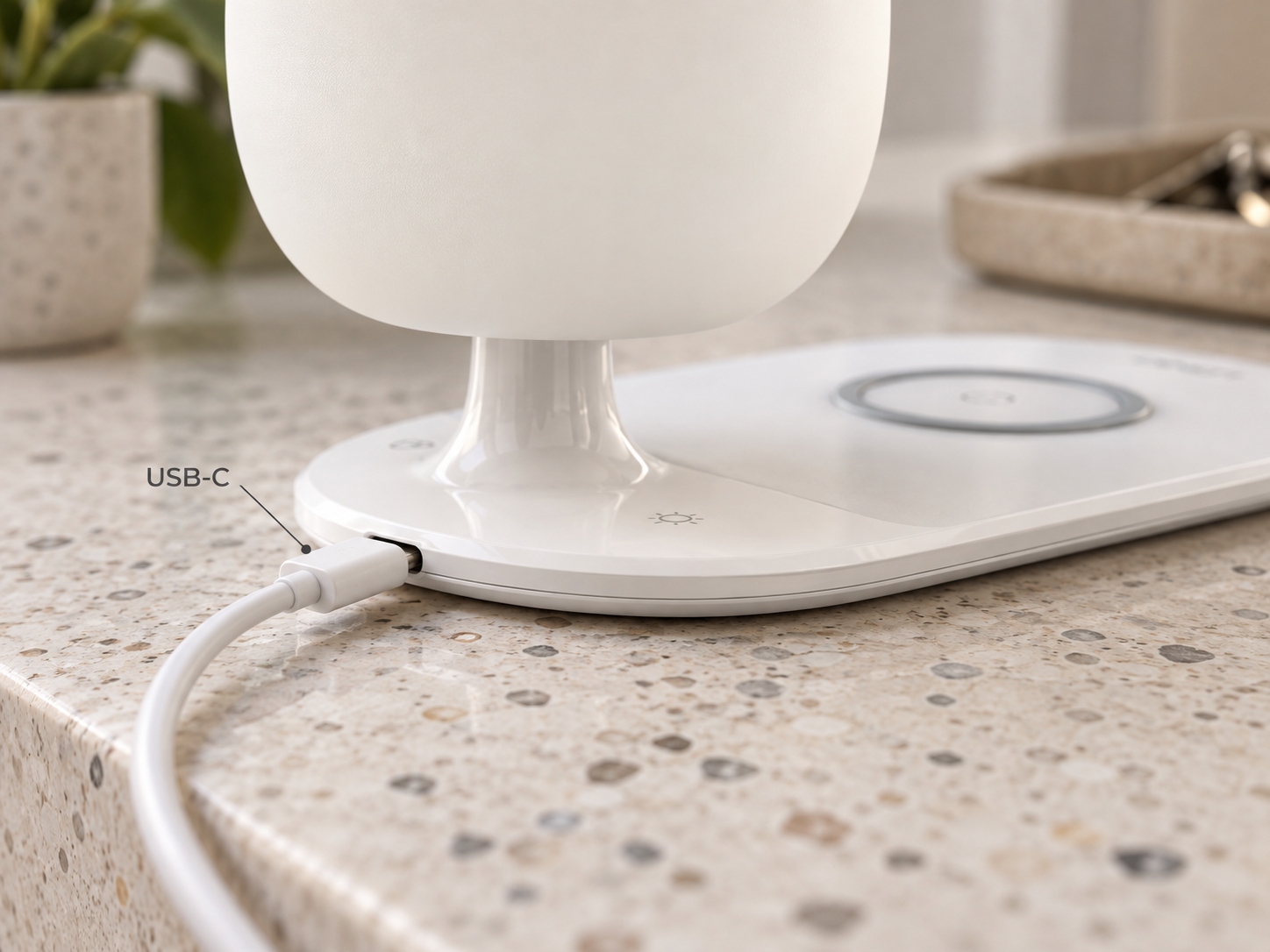 Detail napájecího USB-C konektoru noční lampy LDNIO Y3