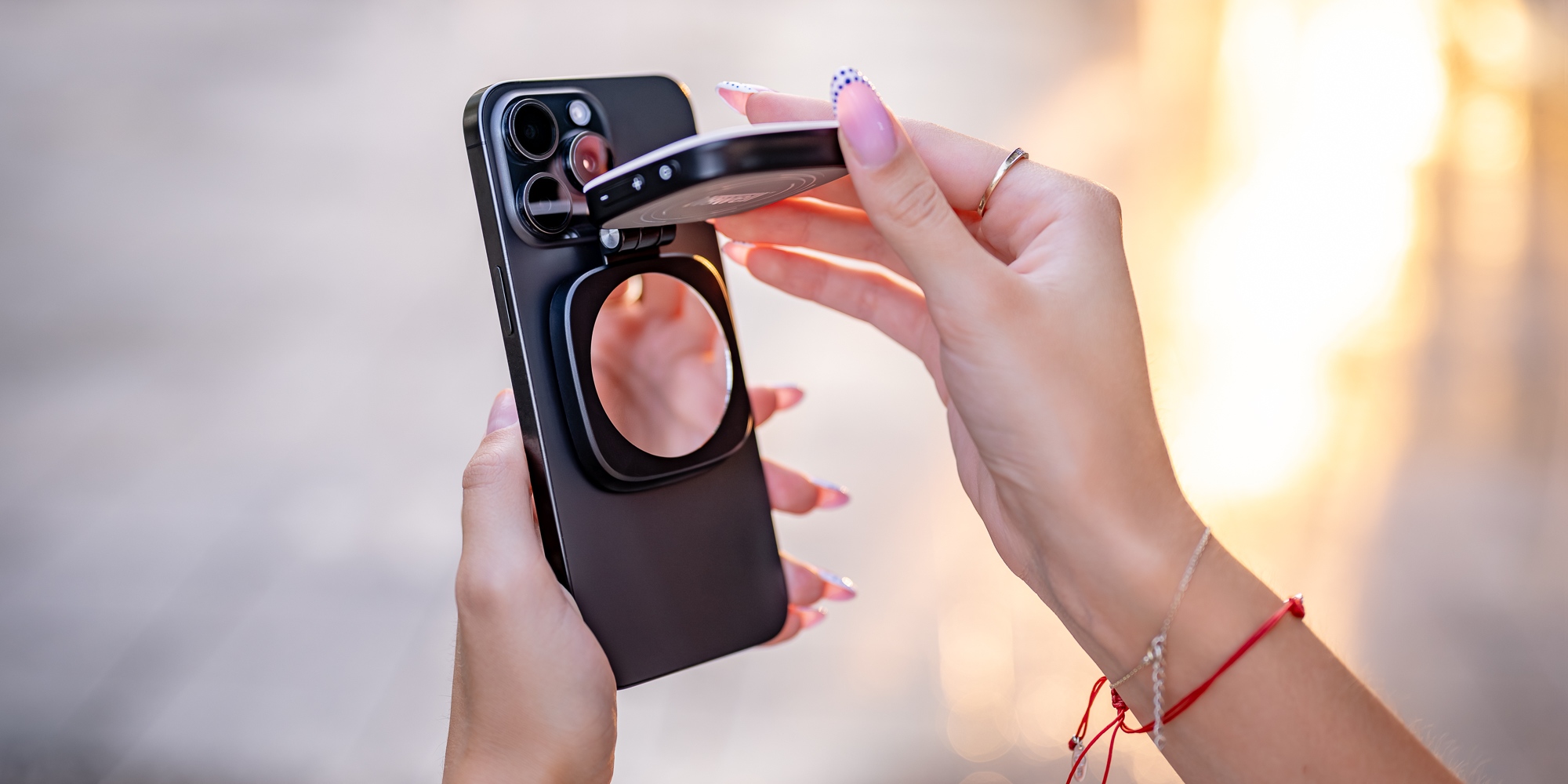 LED_světlo_se_zrcátkem_Newell_Bella_9