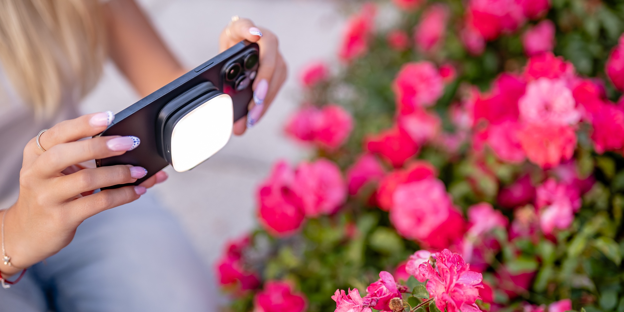 LED_světlo_se_zrcátkem_Newell_Bella_16