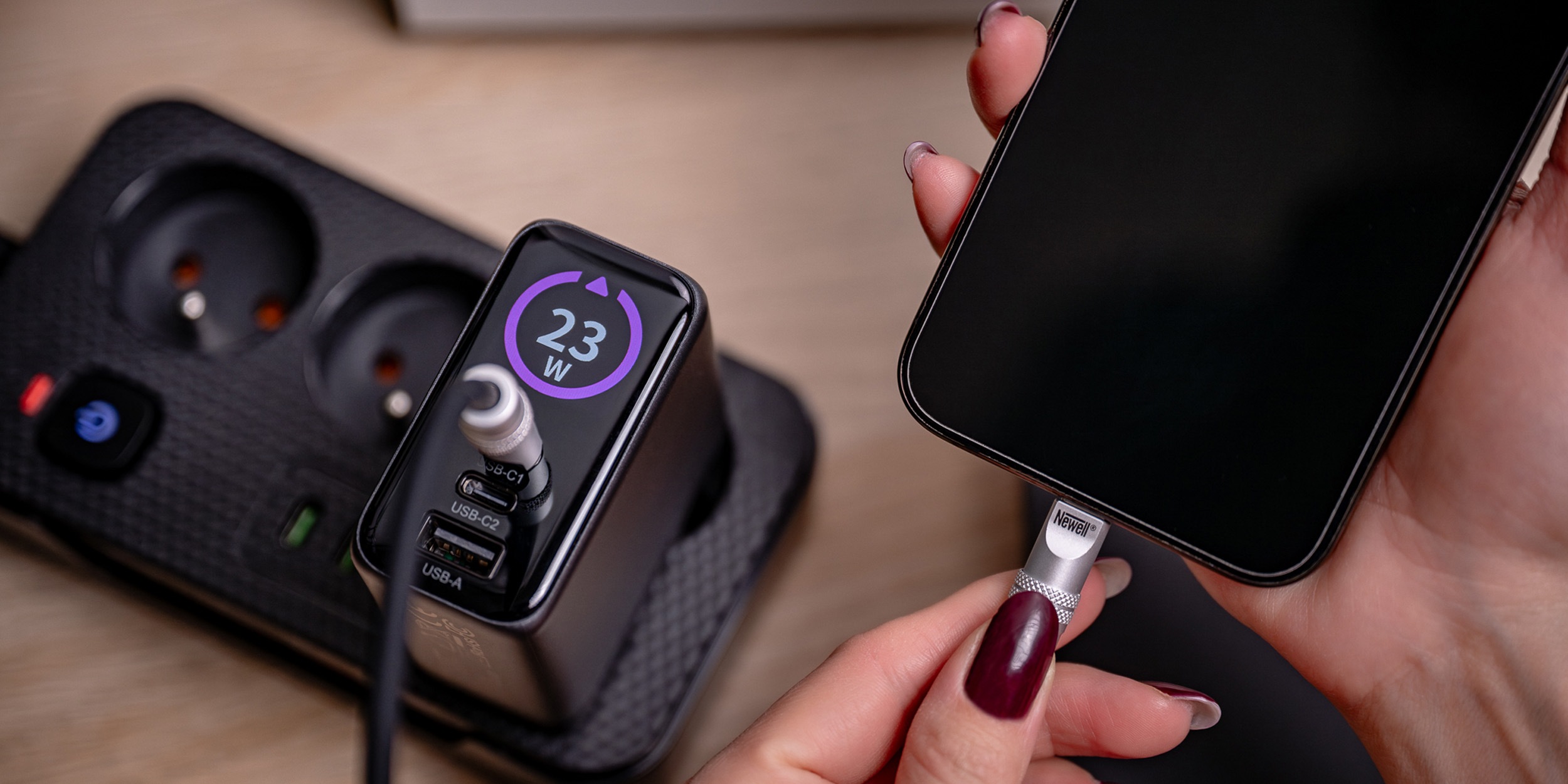 newell-gan-100w-tft-eu-pp-3