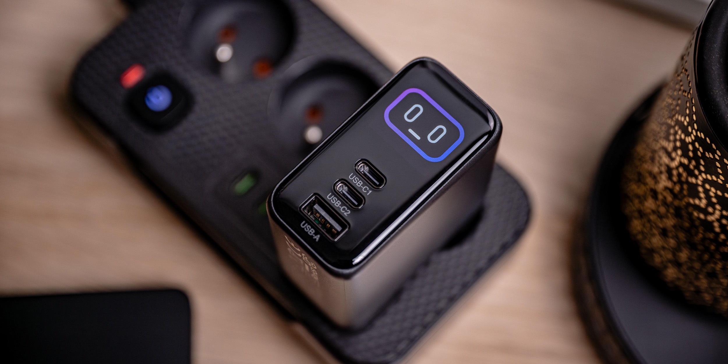 newell-gan-100w-tft-eu-pp-7