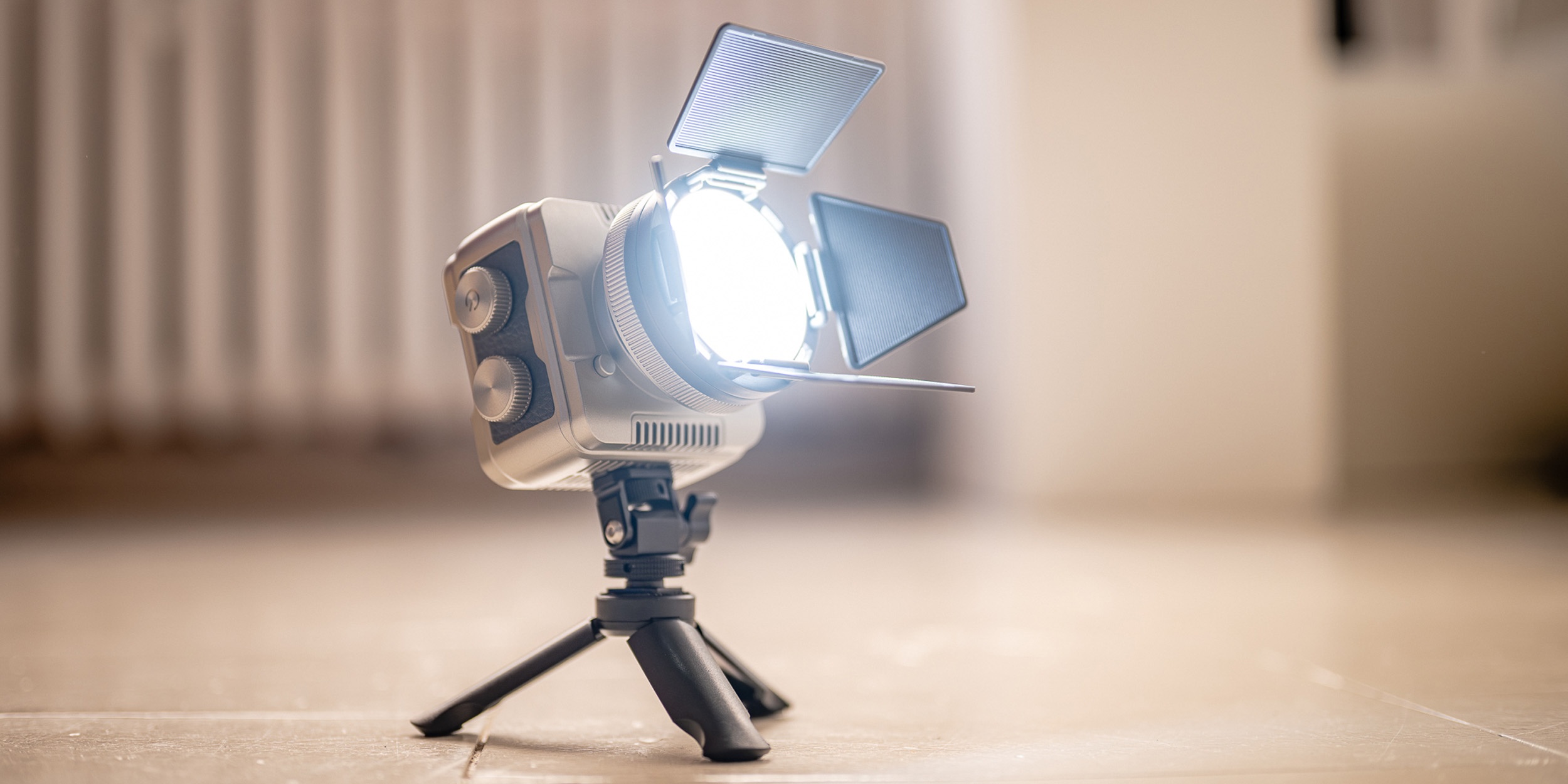 newell-zora-mini-40-pp-1