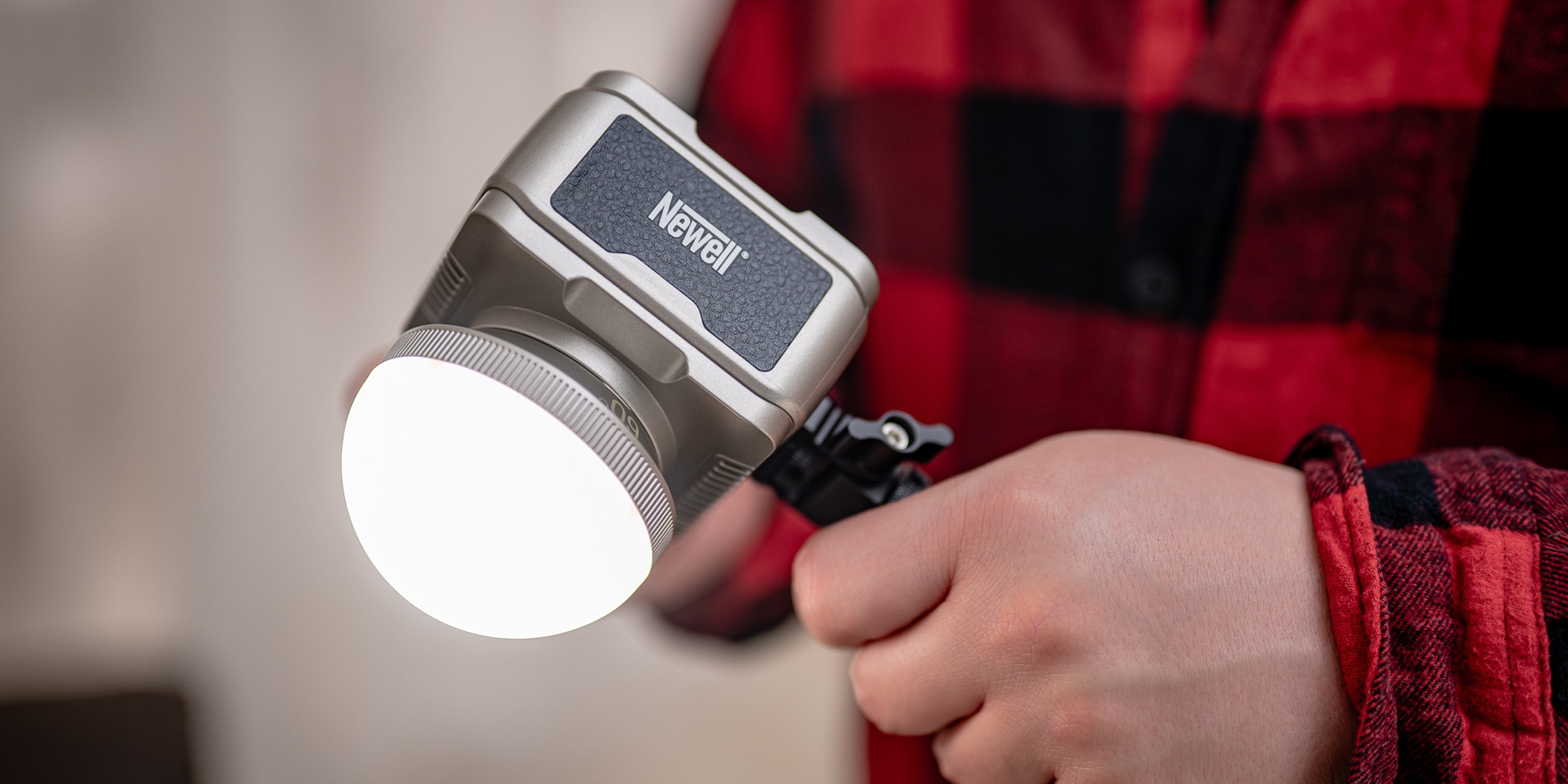 newell-zora-mini-40-pp-6