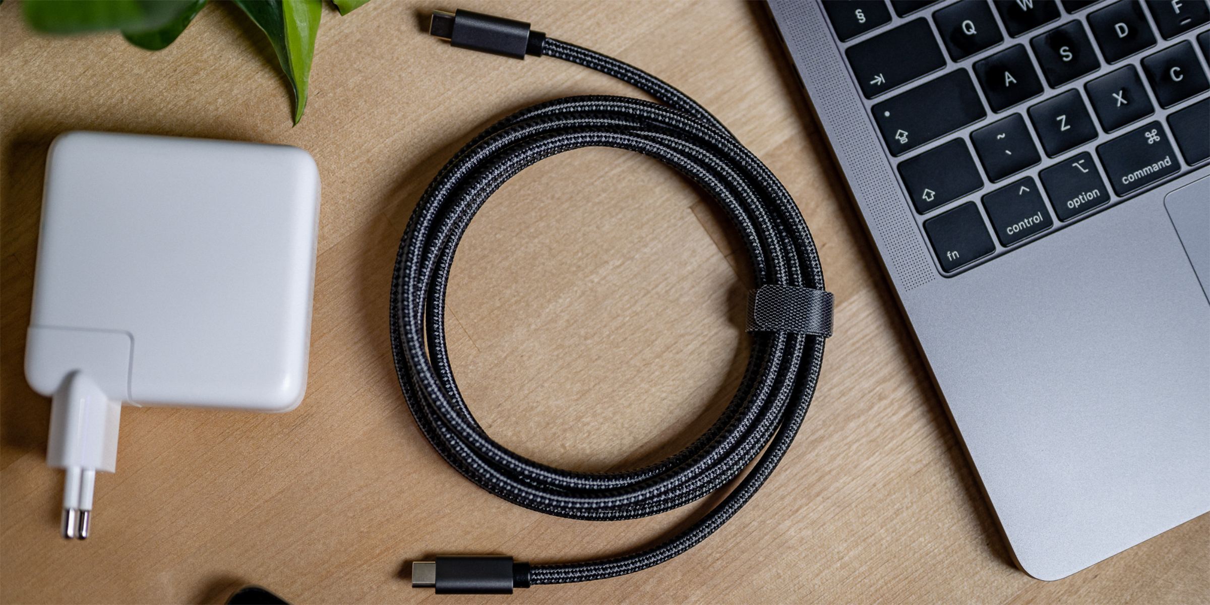 usb-c-na-usb-c-3,2-gen-2-kabely-2m-10-lq