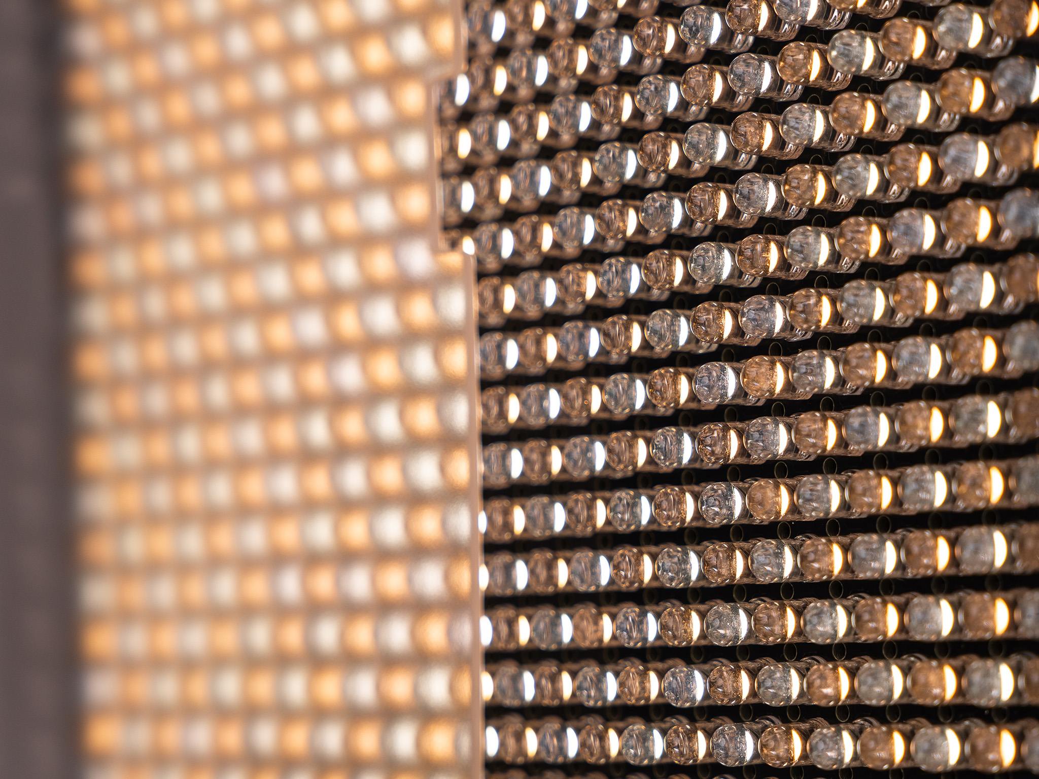 LEDs und teilweise herausgezogener Diffusionsfilter