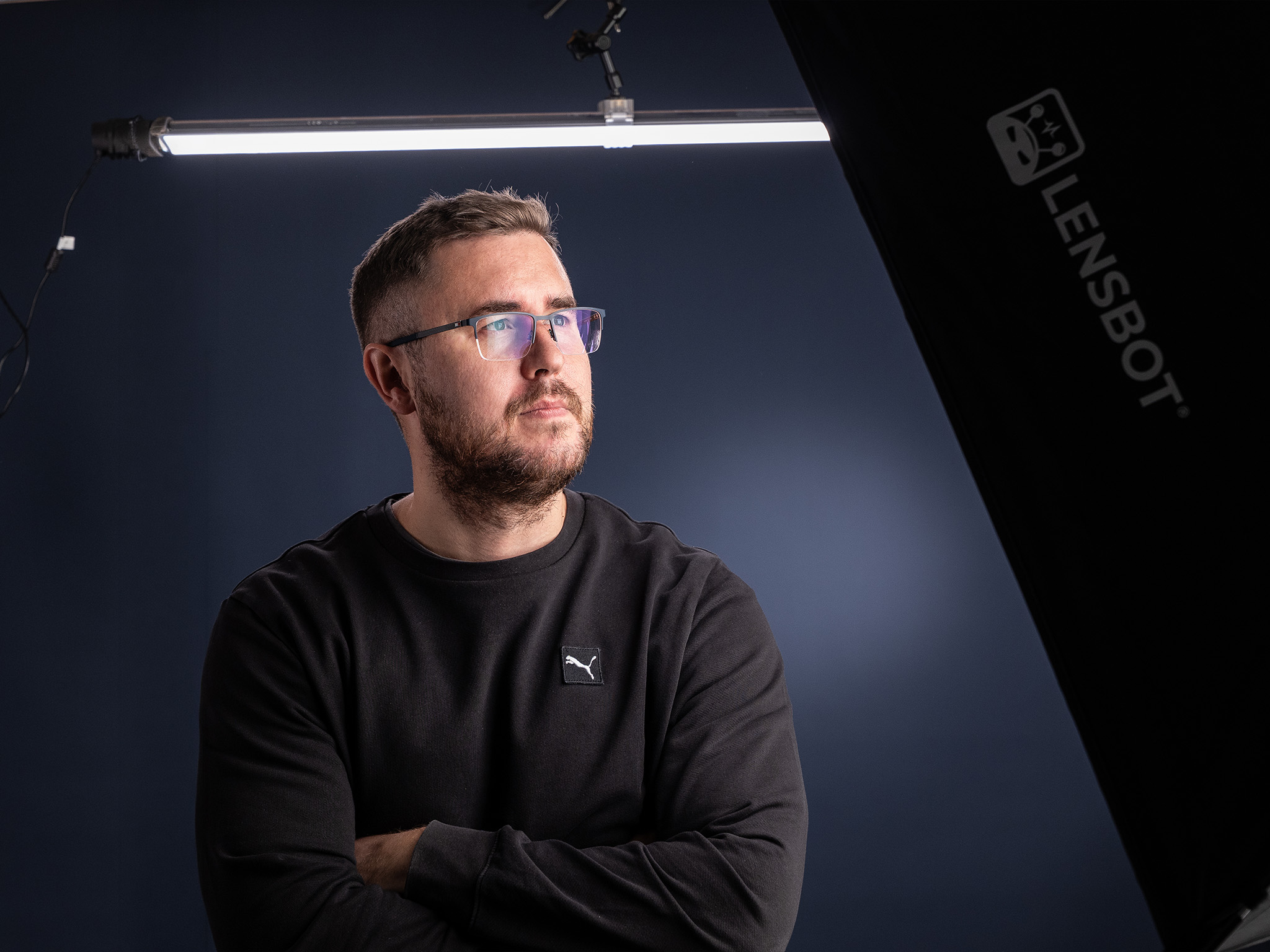 Porträt mit REDHEAD LX-22B und Softbox beleuchtet – natürliche Hauttöne und sanfte Schatten