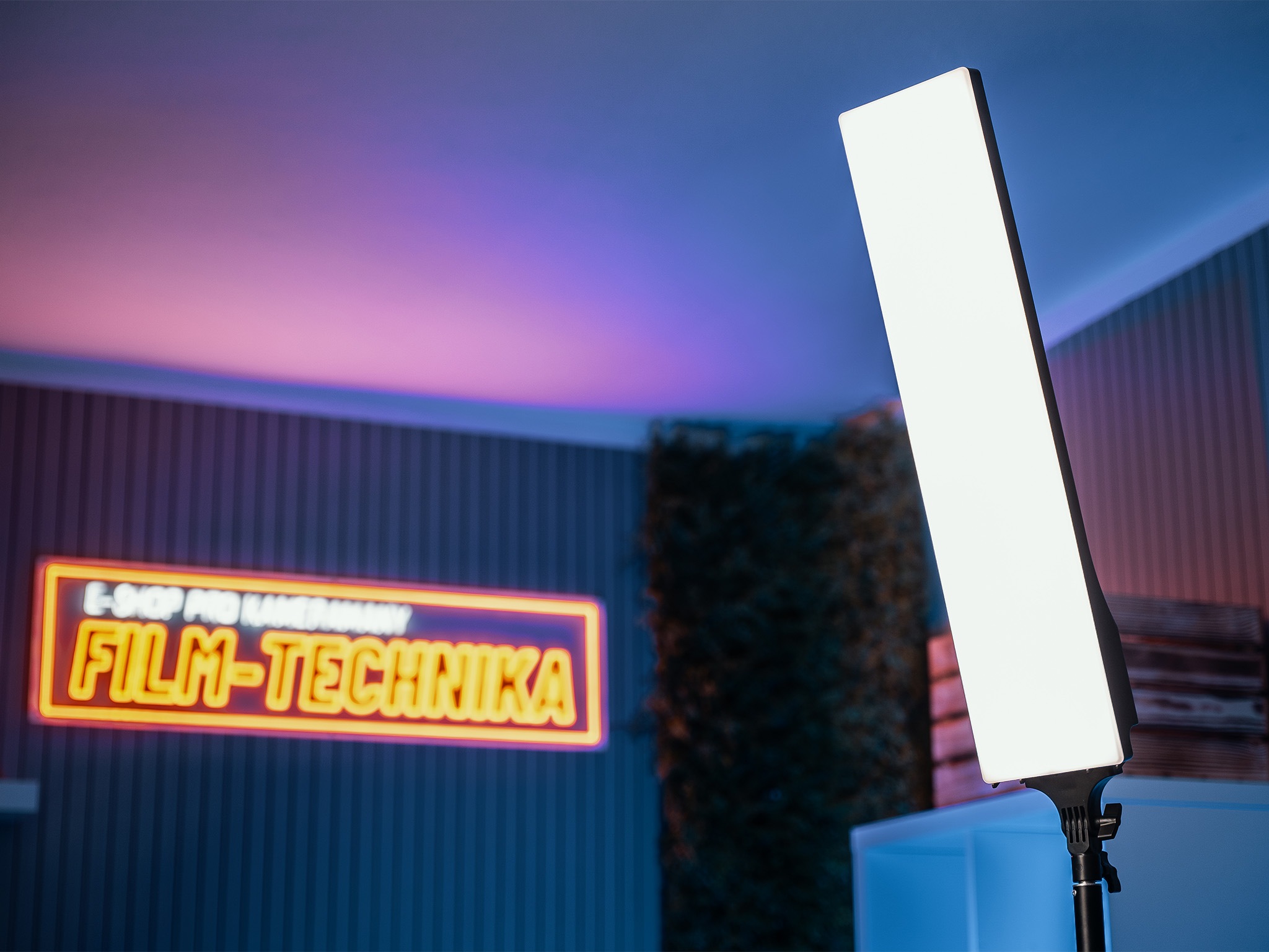 REDHEAD LumaBar RL-150 im Studio