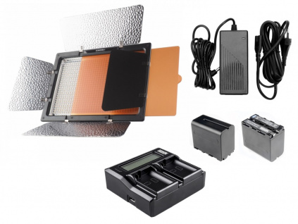 LED světlo Yongnuo YN-900 (3200K-5500K) + 2ks baterie a nabíječka