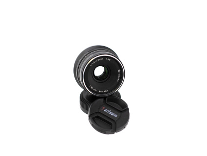 (ROZBALENO) 7Artisans 25mm f/1,8 APS-C (Micro 4/3)