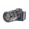 L-Držiak pre Sony A7R IV  Obsahuje Arca Swiss drážku na stativ