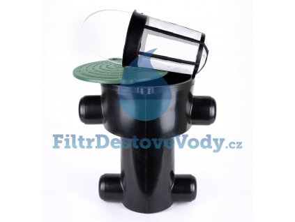 filtr dešťové vody v šachtě rozmontovaný