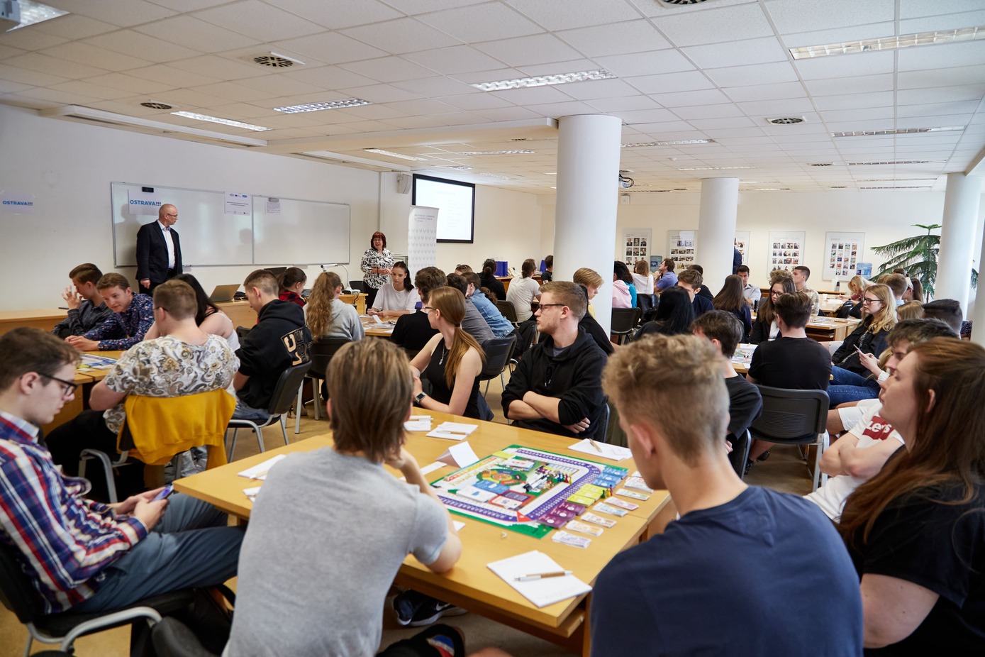 SKOLA