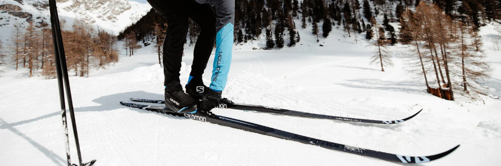 Mazat nebo nemazat běžky se skinem?