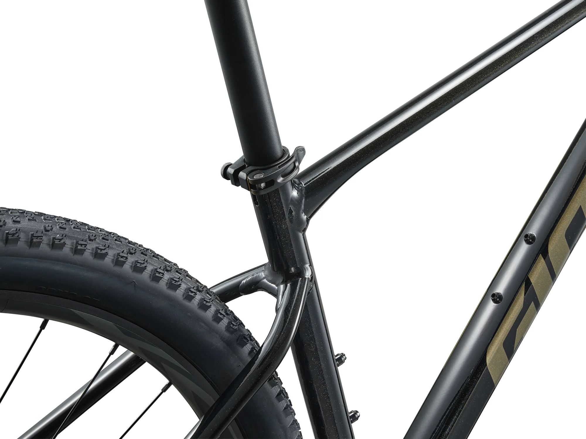 Detail sedlové trubky rámu hliníkového hardtailu Giant XTC SLR 29 se sedlovkou a pláštěm Maxxis