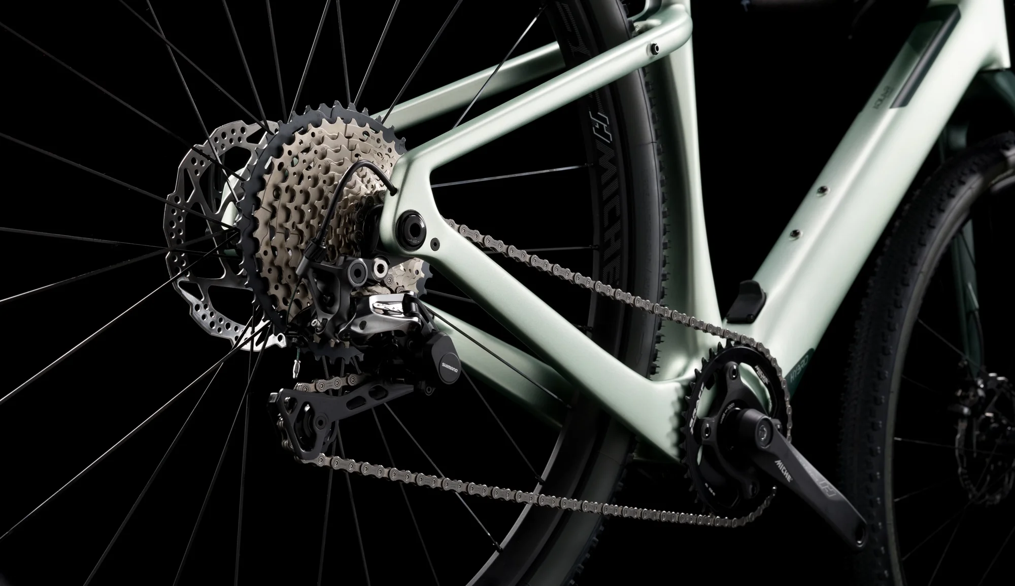 Přehazovačka Shimano, kazeta a kliky Miche na elektrokole Wilier Adlar HY