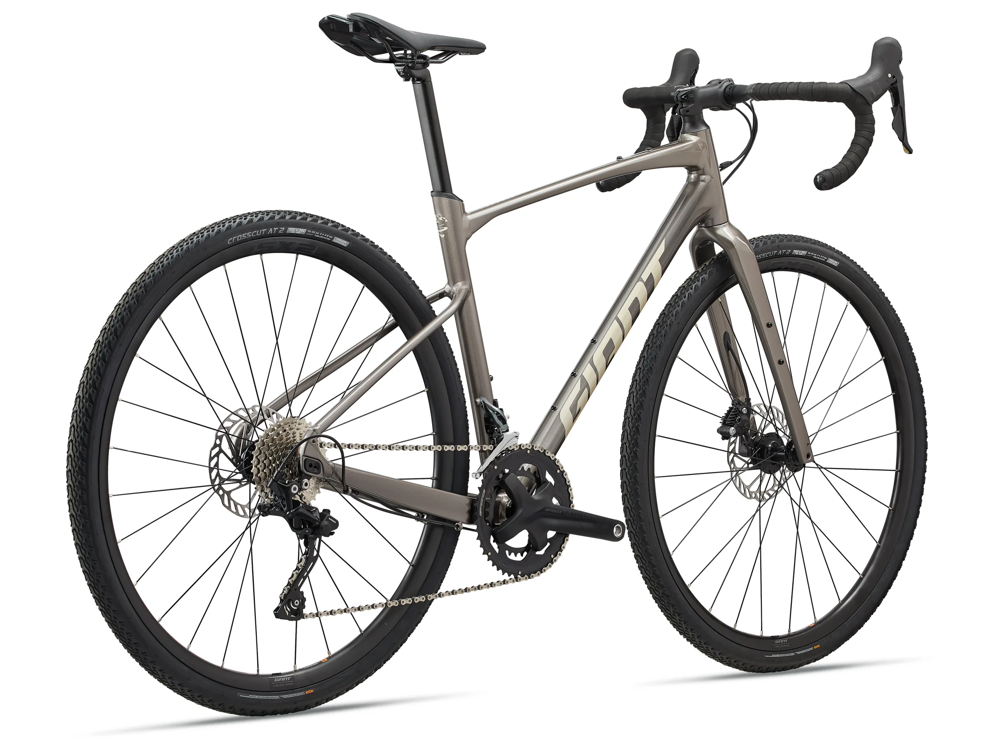 Gravelové kolo Giant Revolt 1 z boku s koly, plášti a kotoučovými brzdami