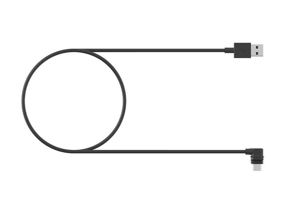 Celý černý kabel Quad Lock 1,2 m stočený do smyčky, na jednom konci konektor USB-A, na druhém zahnutý konektor USB-C