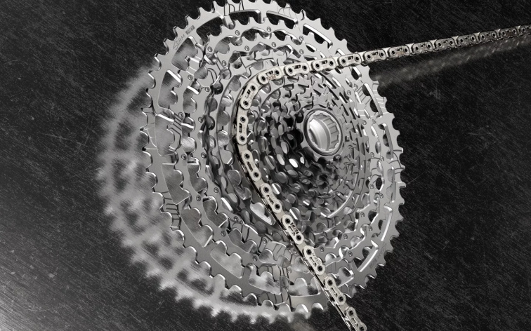 Stříbrná kazeta SRAM Eagle Transmission 1987 Collection s řetězem