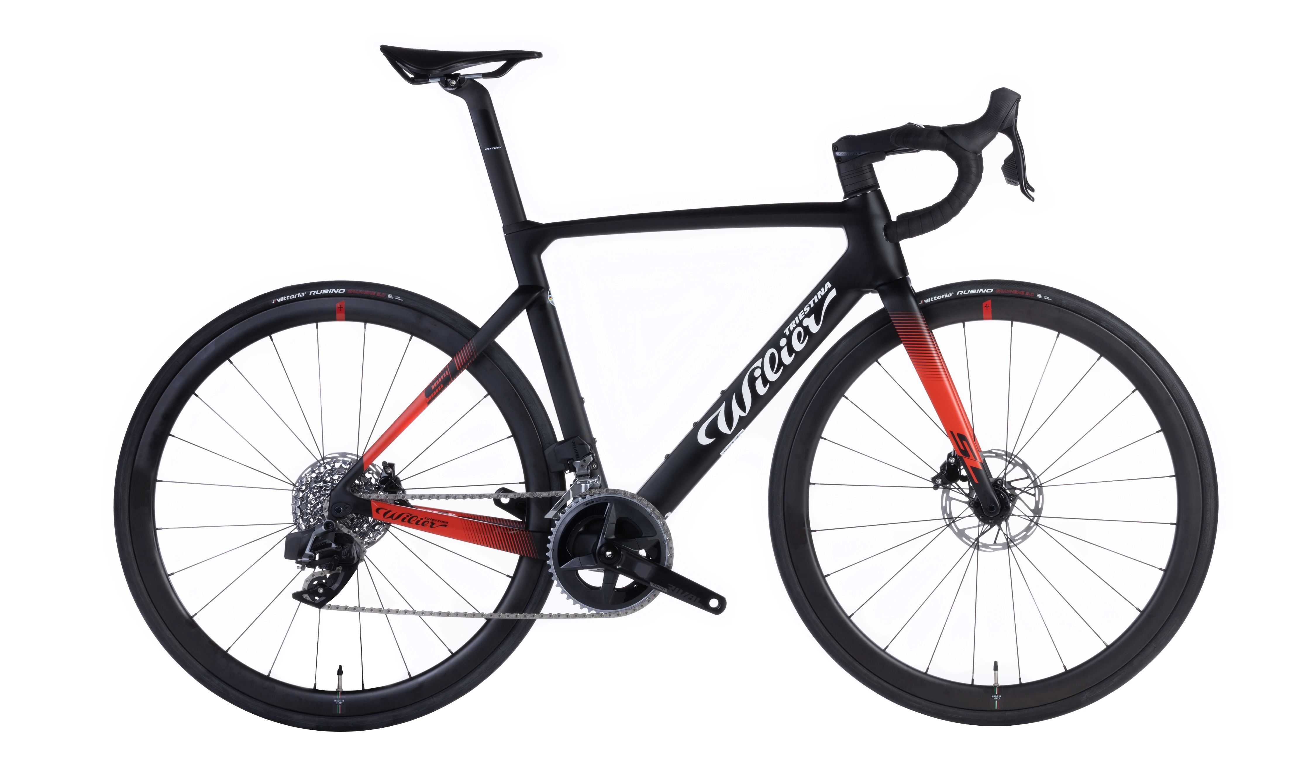 Wilier Cento10 SL v barvě Black/Red z boku