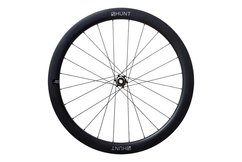Kompletní kolo HUNT 50 Carbon Disc z boku