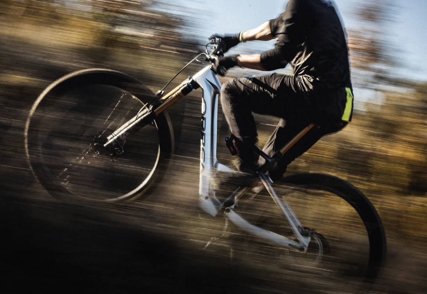 Orbea Rise SL H10 — detail rámu a pohonu