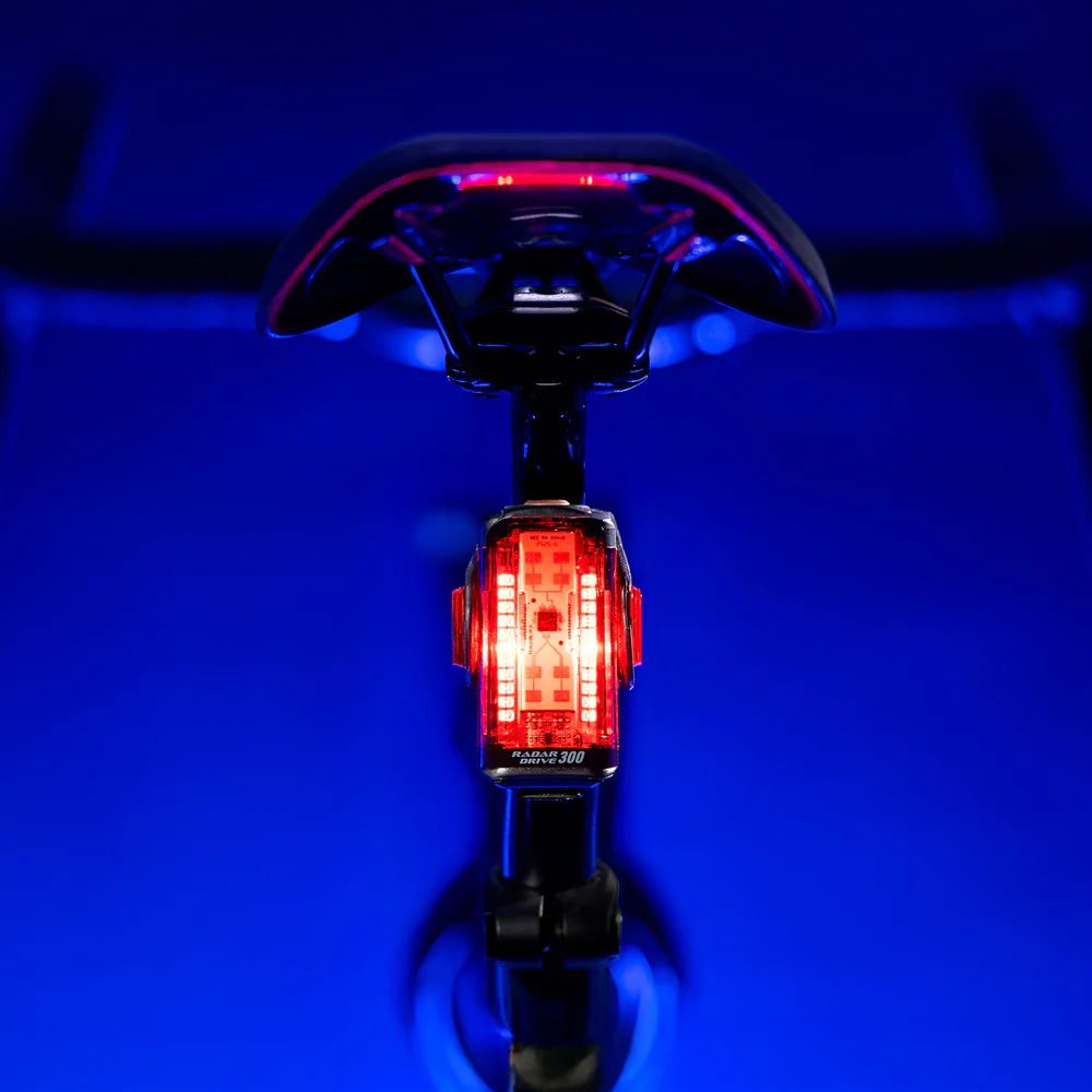 Lezyne Radar Drive – zadní světlo s radarovou detekcí