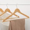 20 přírodních věšáků na kabáty z javorového dřeva