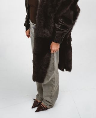 Brown tones, timeless choice. #FINEFURS