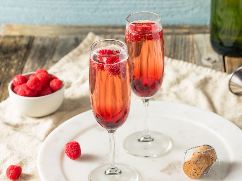 Světový koktejl s příběhem – Kir Royal