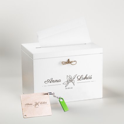 Dřevěný box na svatební přání na klíč, Bílá + klíčenka s kovovým mini USB flash diskem 16 GB