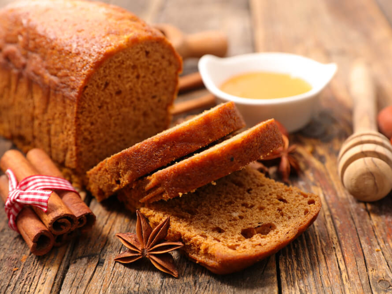 Kakaový perník ze špaldové mouky s medem