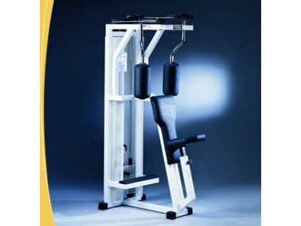 deltové svaly Rowing Torso Technogym