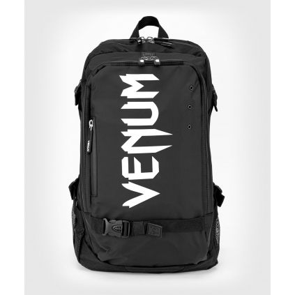 226013 batoh venum challenger pro evo black white 1