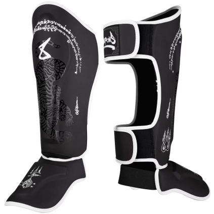 chranice holeni 8weapons sak yant big tiger black f1