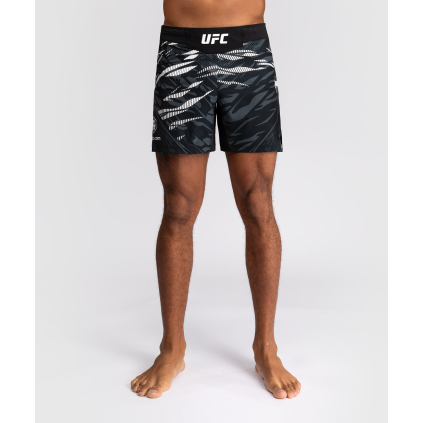 MMA šortky Venum UFC FUSION Authentic Fight Night - krátký střih - Black (Velikost XXS)