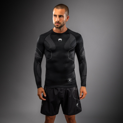 Rashguard Venum Nexus - dlouhé rukávy - Black/Silver (Velikost S)