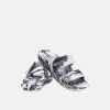 238473 2 classic crocs marbled sandal white black velikost eu 42 43 m9 w11