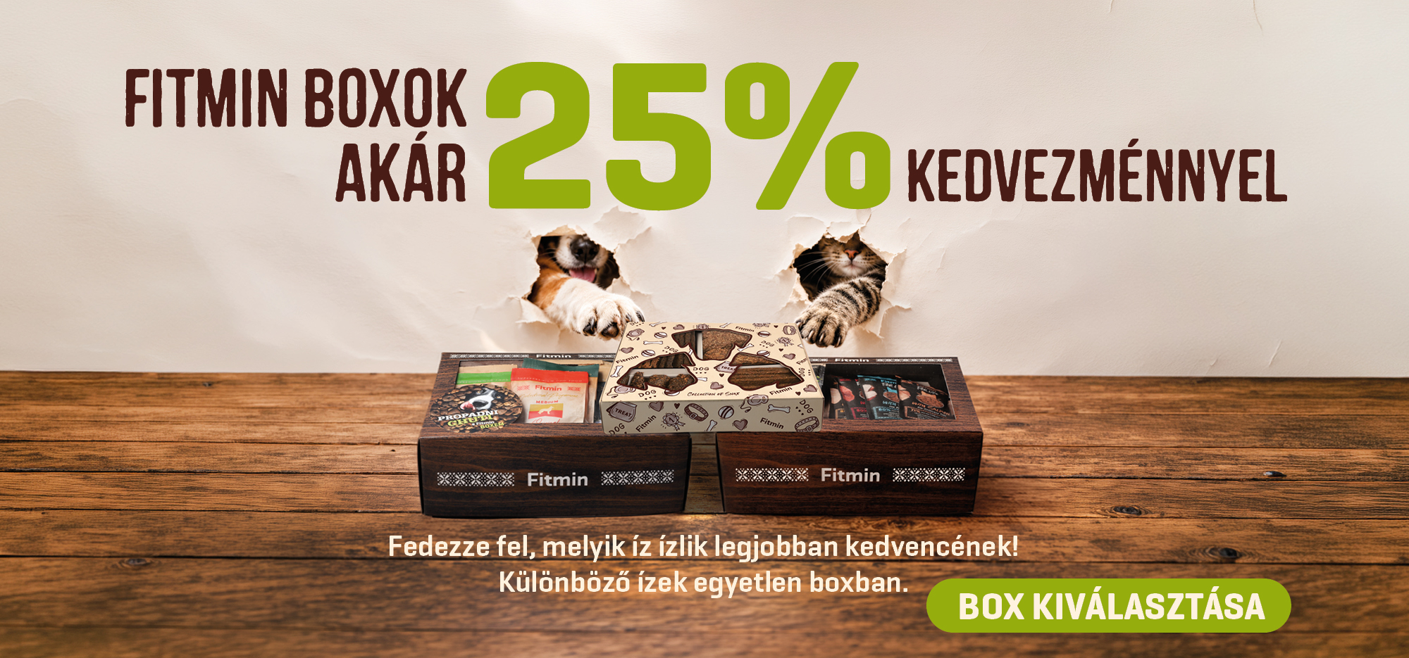 Fitmin Box kutyáknak és macskáknak különböző ízű eledelekkel és jutalomfalatokkal.