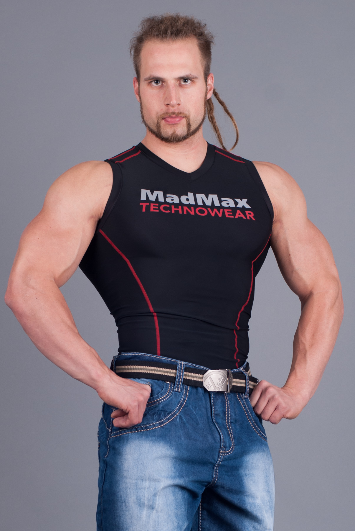 MADMAX Compresswear tílko červené Velikosti: L