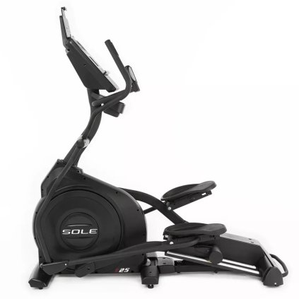 sole-fitness-e25-eliptical--elipticky-trenazer