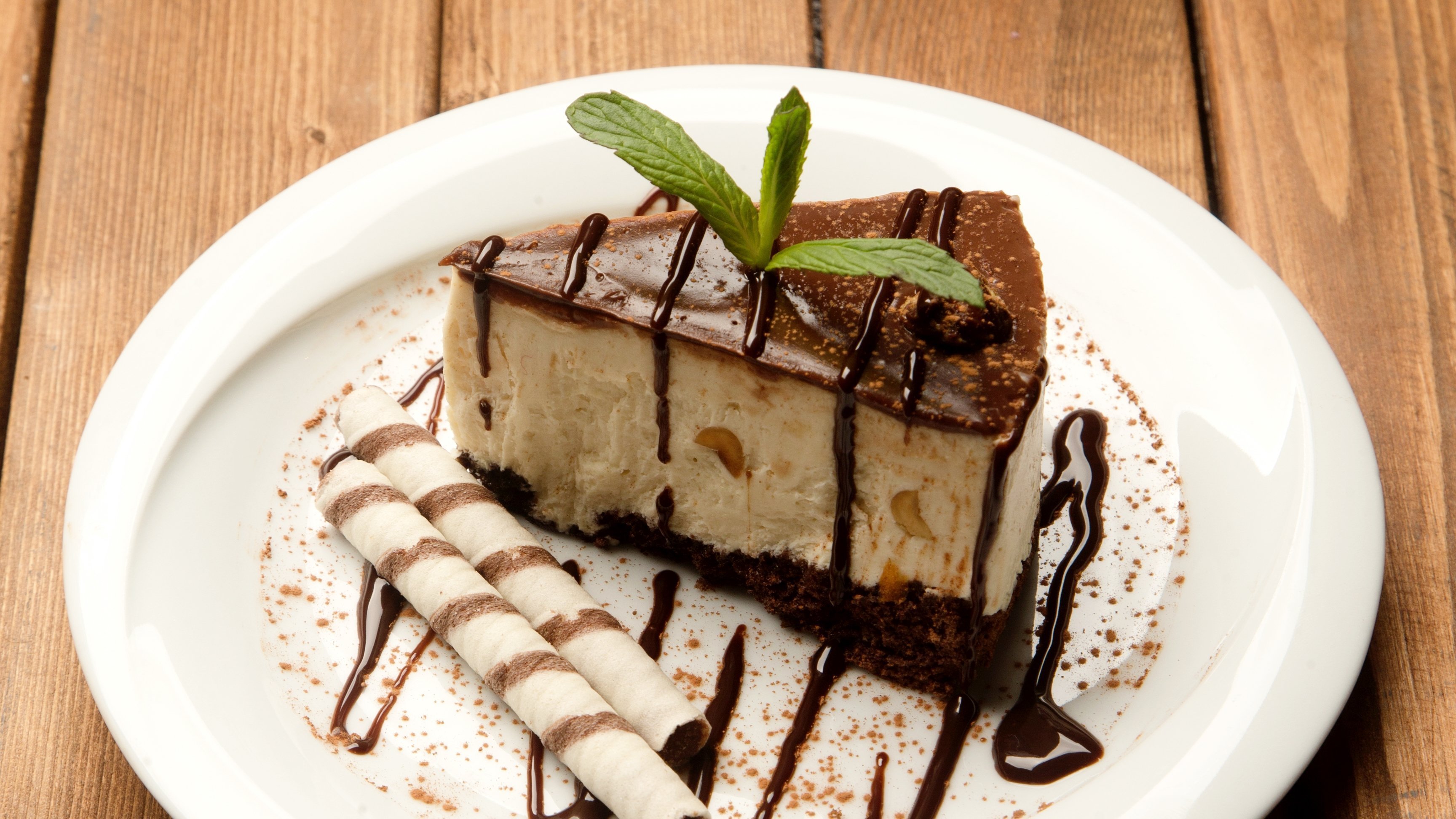 Proteínový espresso cheesecake s glazovanou čokoládou