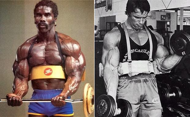 História použitia Biceps Bombera siaha do Arnoldových začiatkov. Veľkú popularitu si získal najmä v zlatej ére kulturistiky.