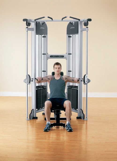Seated Chest Press – Tlaky na hrudník v sede