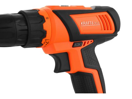 241750 247287 sada aku vrtacky a sroubovaku 21 v 2 ah prislusenstvi kd3356