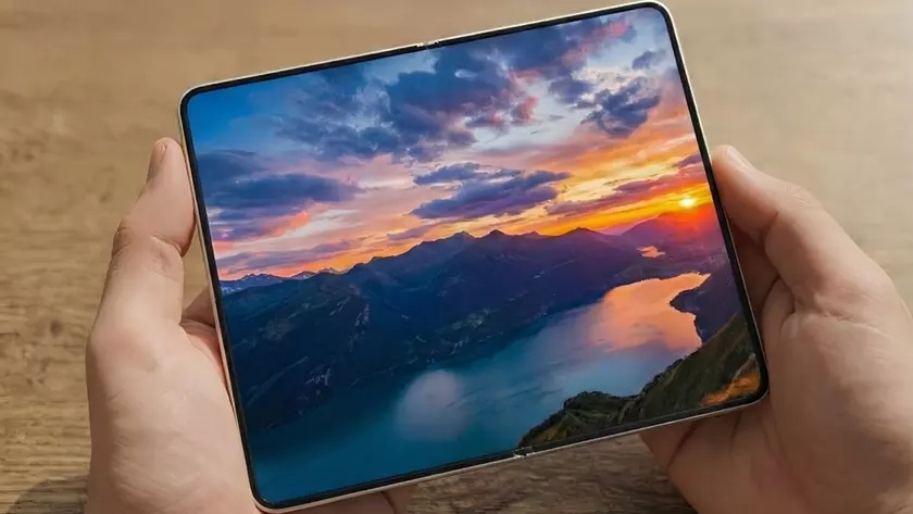 1 milion na startu: Samsung věří v úspěch svého skládacího smartphonu Wide Fold a připravuje obrovskou první várku