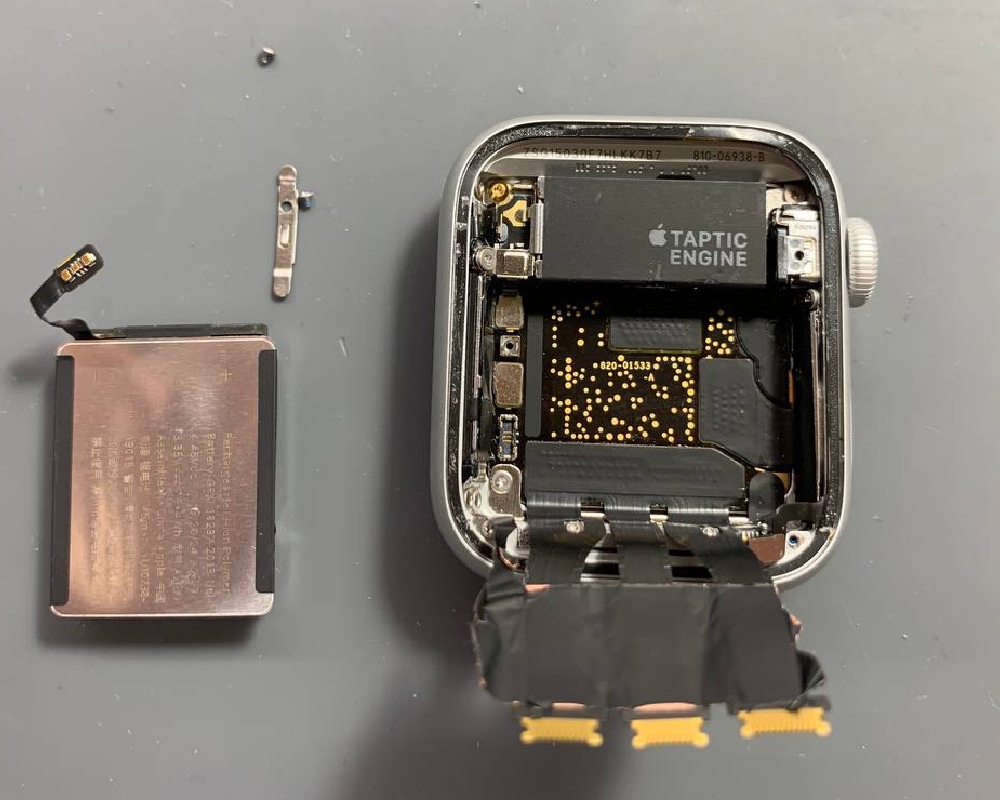 Náhrada baterie u Apple Watch v servisu FixTime.cz - řešení pro dlouhodobé užívání hodinek