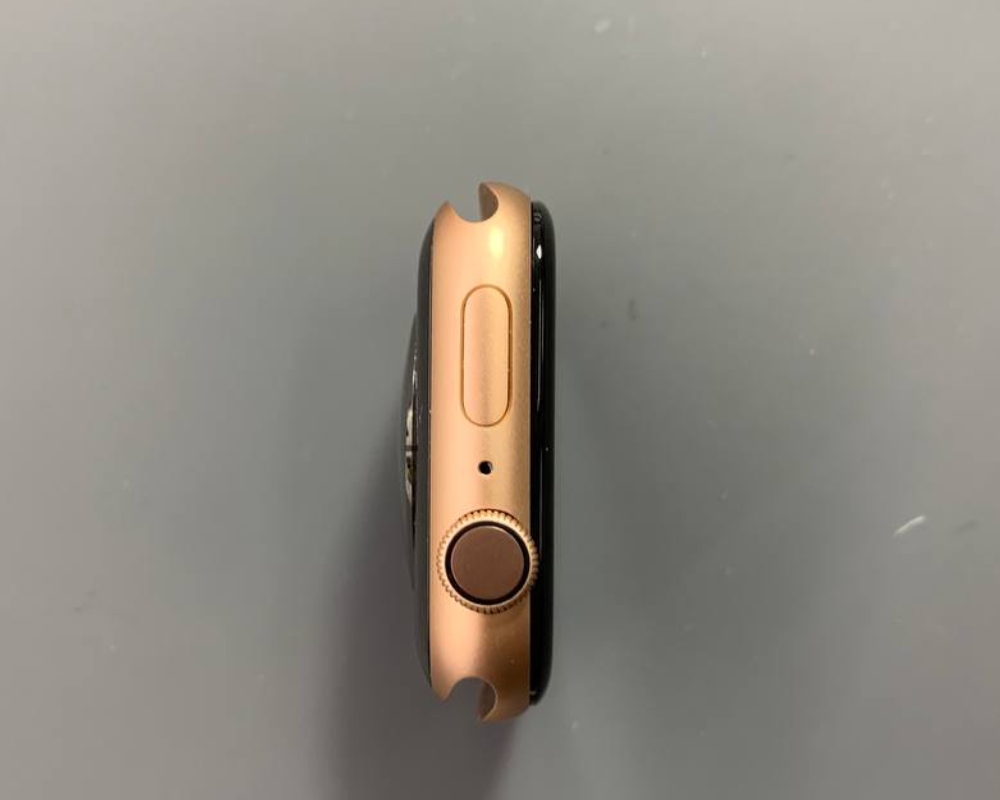 Výměna tlačítka zapínání na Apple Watch: Jak na to s FixTime.cz